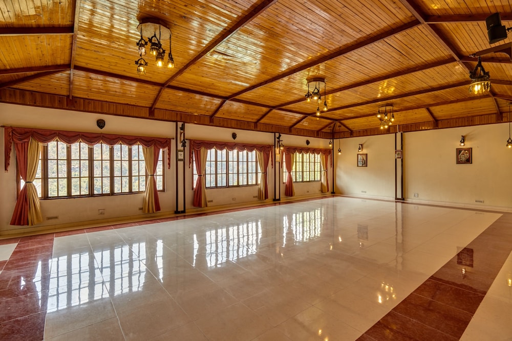 sterling gangtok orange village resort