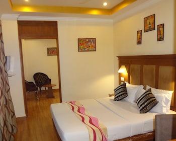 Seasons Thekkady,01, Munnar-Kumily Hwy, Thekkady, Kumily, Attappallam, Kerala 685509,4 star