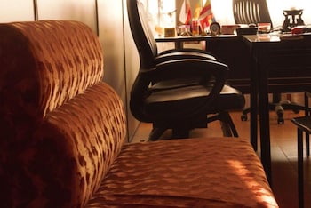 we ceylon inn