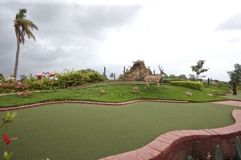 neonz resort and club