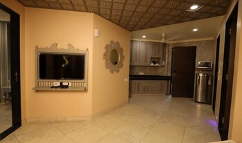 neonz resort and club