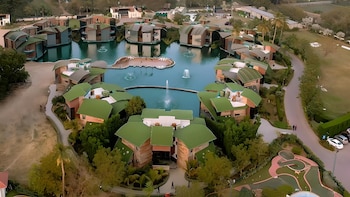 Neonz Resort & Club,Kheda>>Anand,4 star