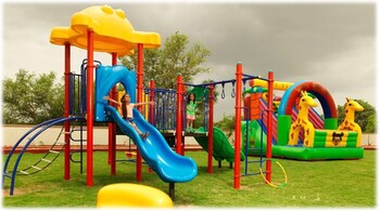 Neonz Resort & Club,Kheda>>Anand,4 star