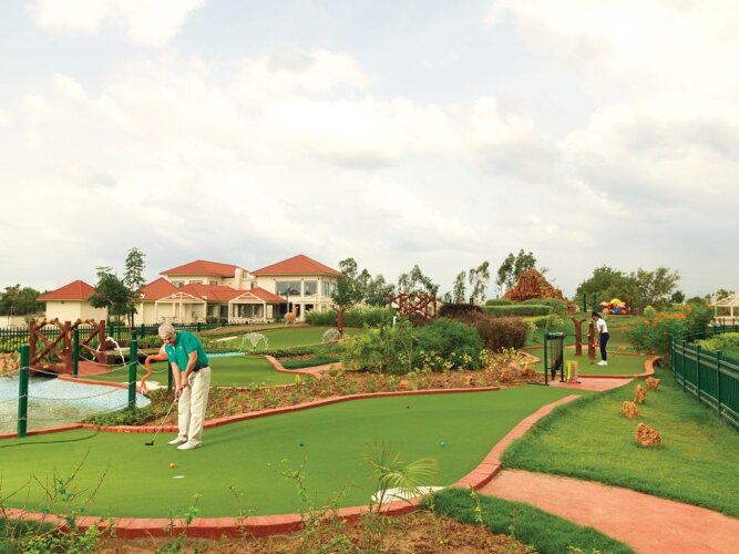 neonz resort and club