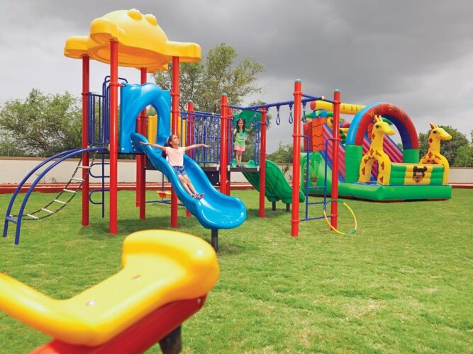 neonz resort and club