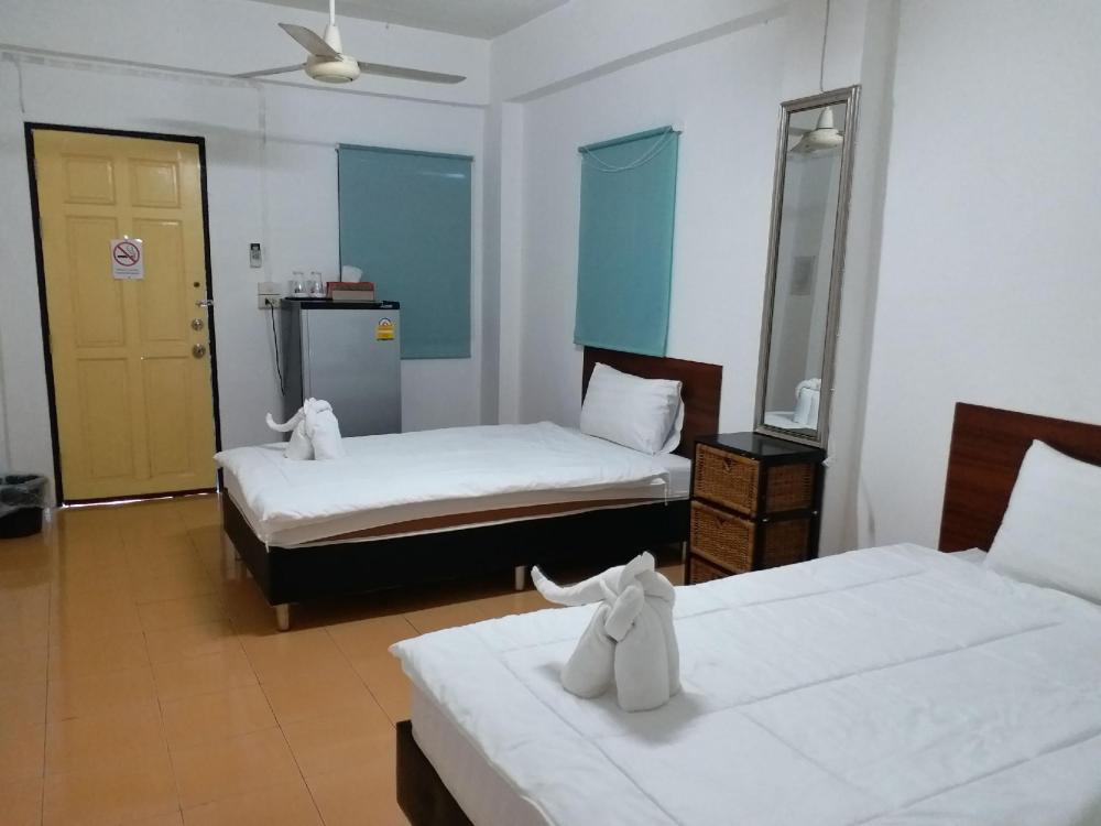chang hostel suvarnabhumi
