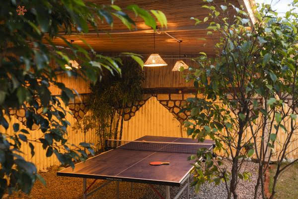 zostel rishikesh laxman jhula