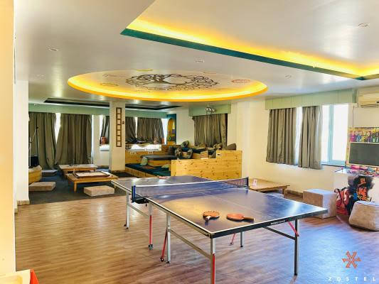 zostel rishikesh laxman jhula