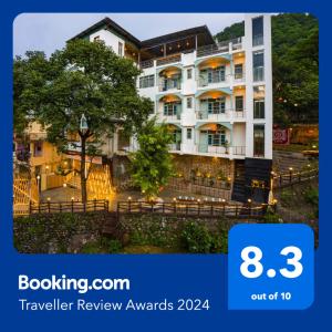 zostel rishikesh laxman jhula