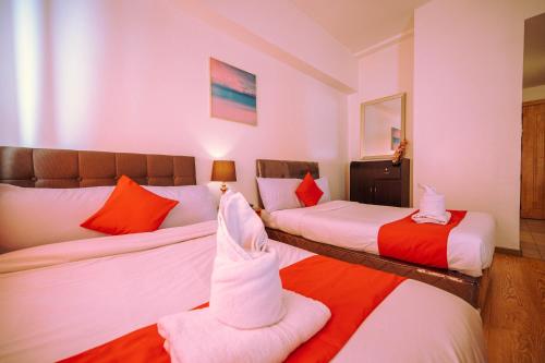 cedar peak condominium by tripsters hub