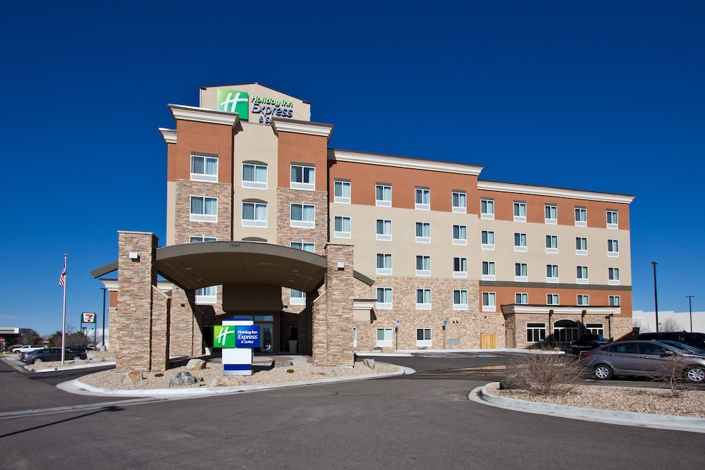 holiday inn express and suites denver east peoria street by ihg