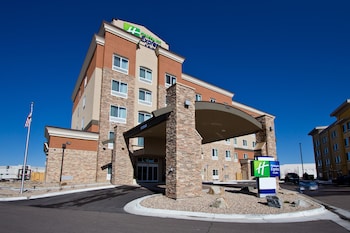 holiday inn express and suites denver east peoria street by ihg