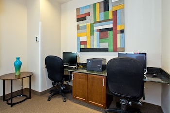 holiday inn express and suites denver east peoria street by ihg