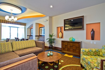 holiday inn express and suites denver east peoria street by ihg