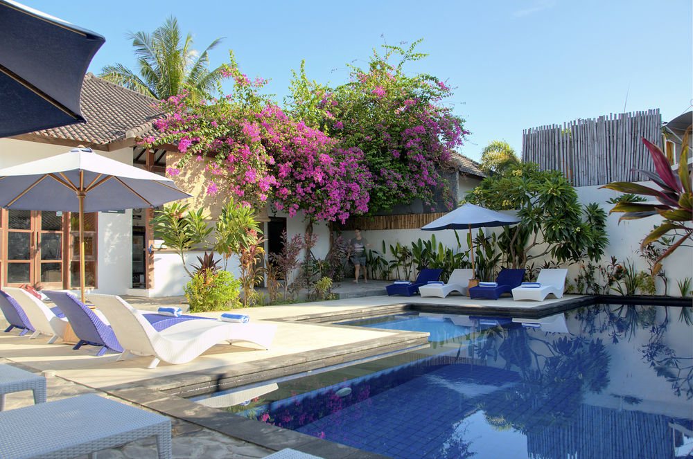 tir na nog beachfront resort