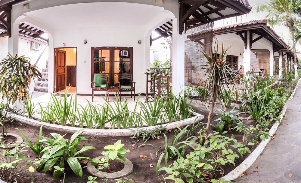 tir na nog beachfront resort