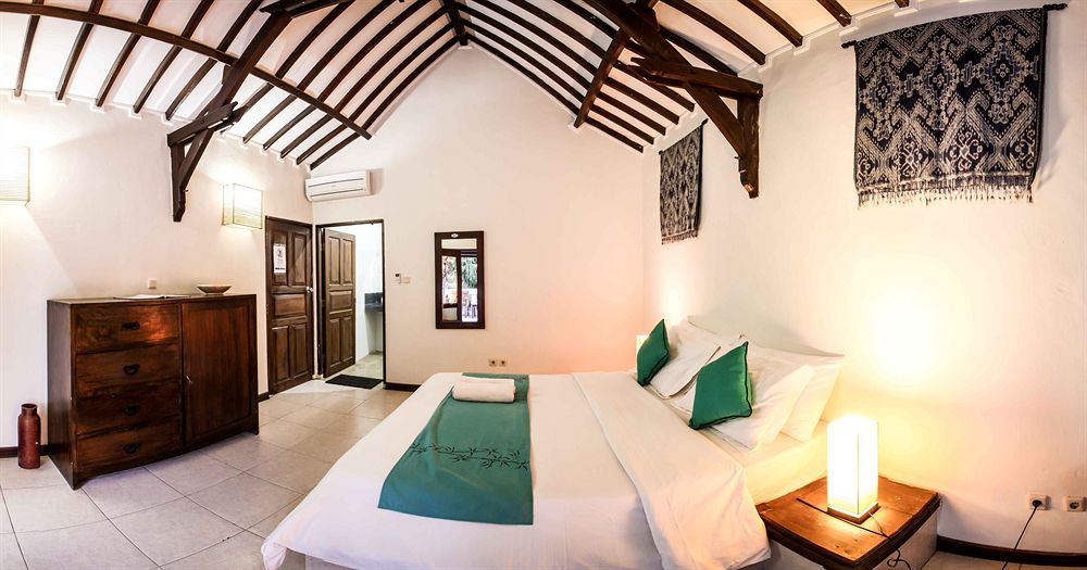 tir na nog beachfront resort