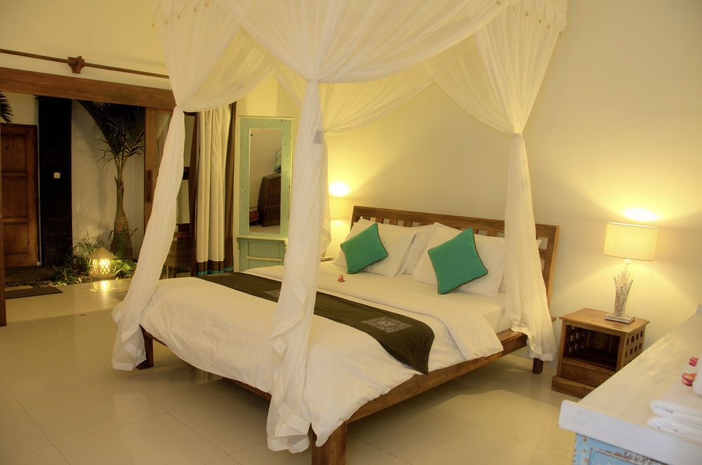 tir na nog beachfront resort