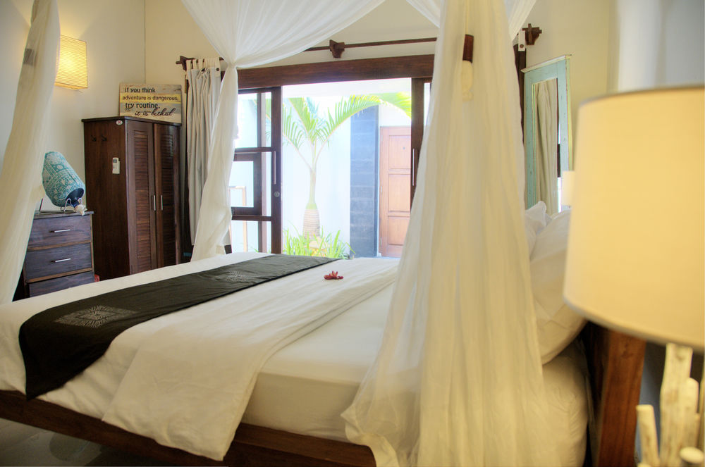 tir na nog beachfront resort