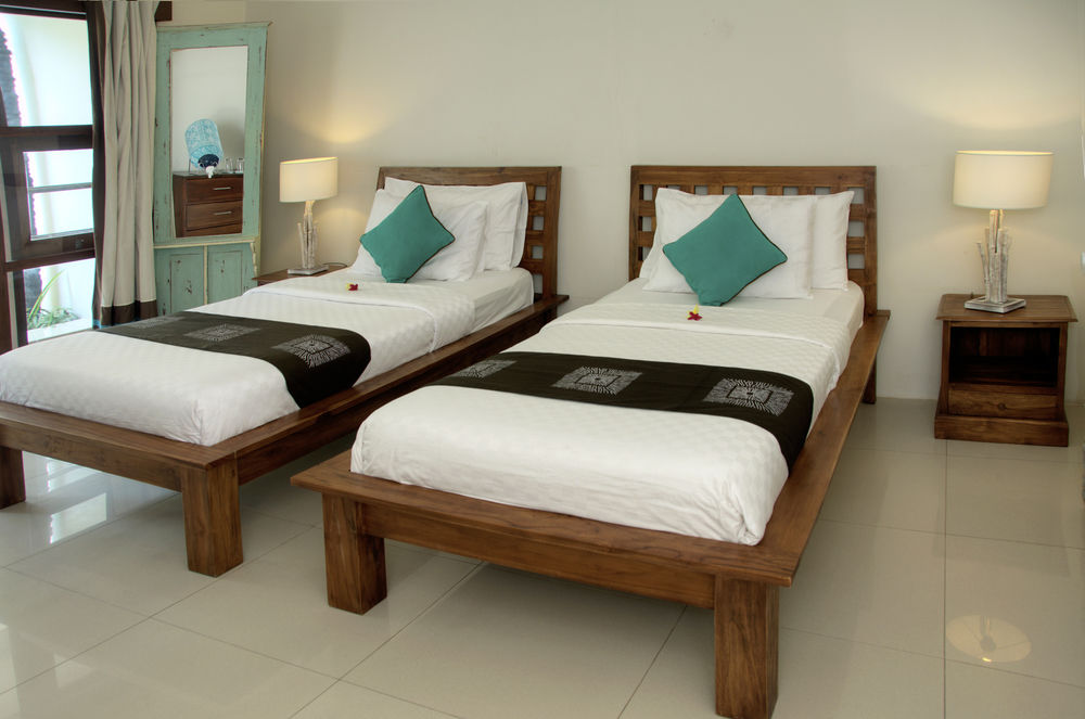 tir na nog beachfront resort