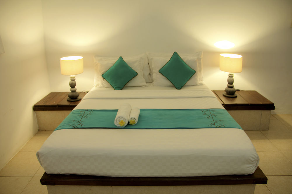 tir na nog beachfront resort