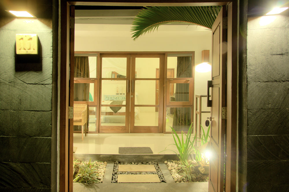 tir na nog beachfront resort