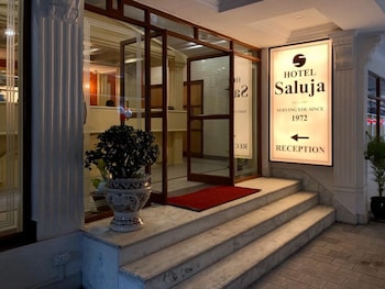 hotel saluja