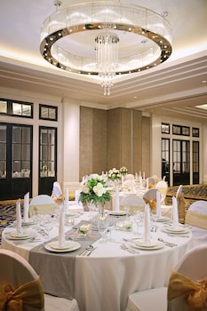 Hotel Ciputra World Surabaya Managed By Swiss-Belhotel International,Surabaya>>Malang,5 star