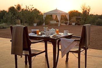 the serai camp relais and chateaux