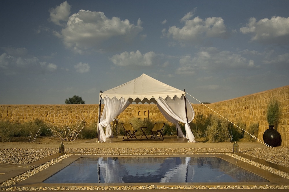 the serai camp relais and chateaux