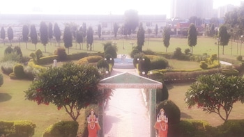 mauj mahal fun resort and water park