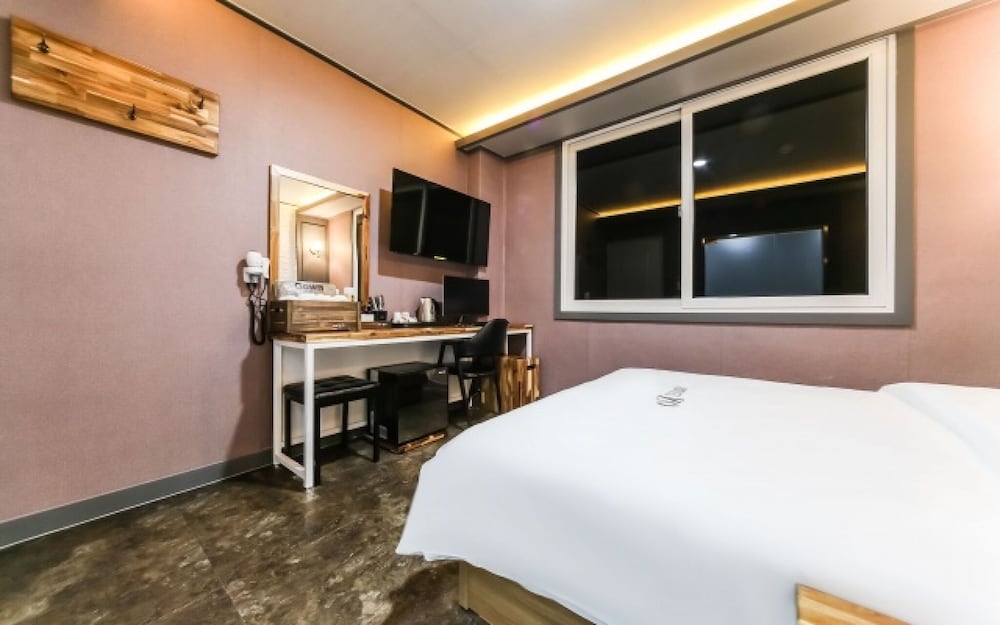 gumi indong hotel yo