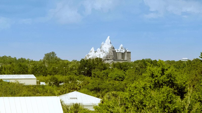 galleria palms hotel