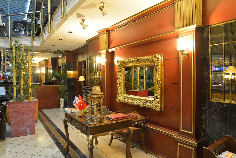 royal carine hotel