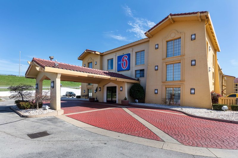 motel 6 knoxville tn