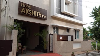 hotel akshith inn
