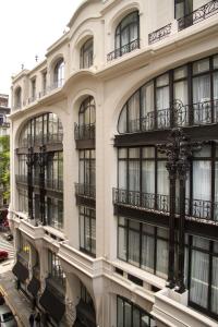 tango de mayo hotel