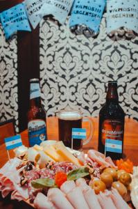tango de mayo hotel