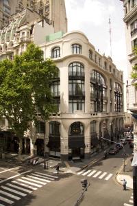 tango de mayo hotel