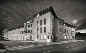 ea hotel populus