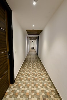 hotel the yellow