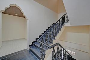 the castle home stay inn by oyo