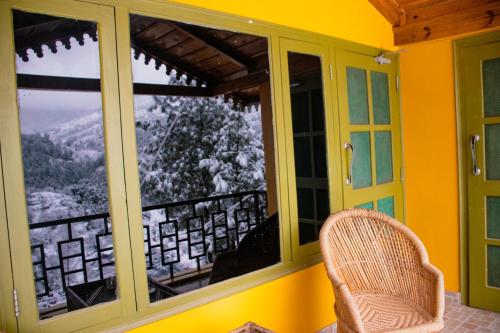 thehimalayanliving whistling pines