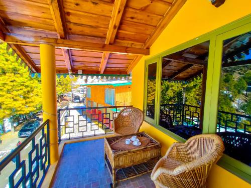 thehimalayanliving whistling pines