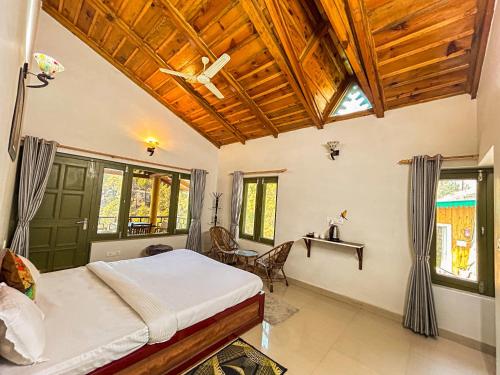 thehimalayanliving whistling pines