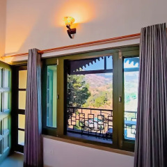 thehimalayanliving whistling pines