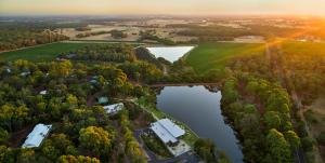 Eight Willows Retreat,Busselton>>Bunbury,4 star