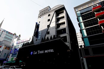ilsan la tree