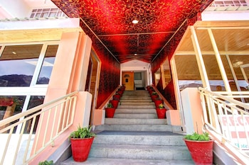 hotel monarch residency