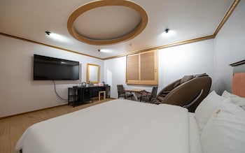 ilsan baekseok mirabel